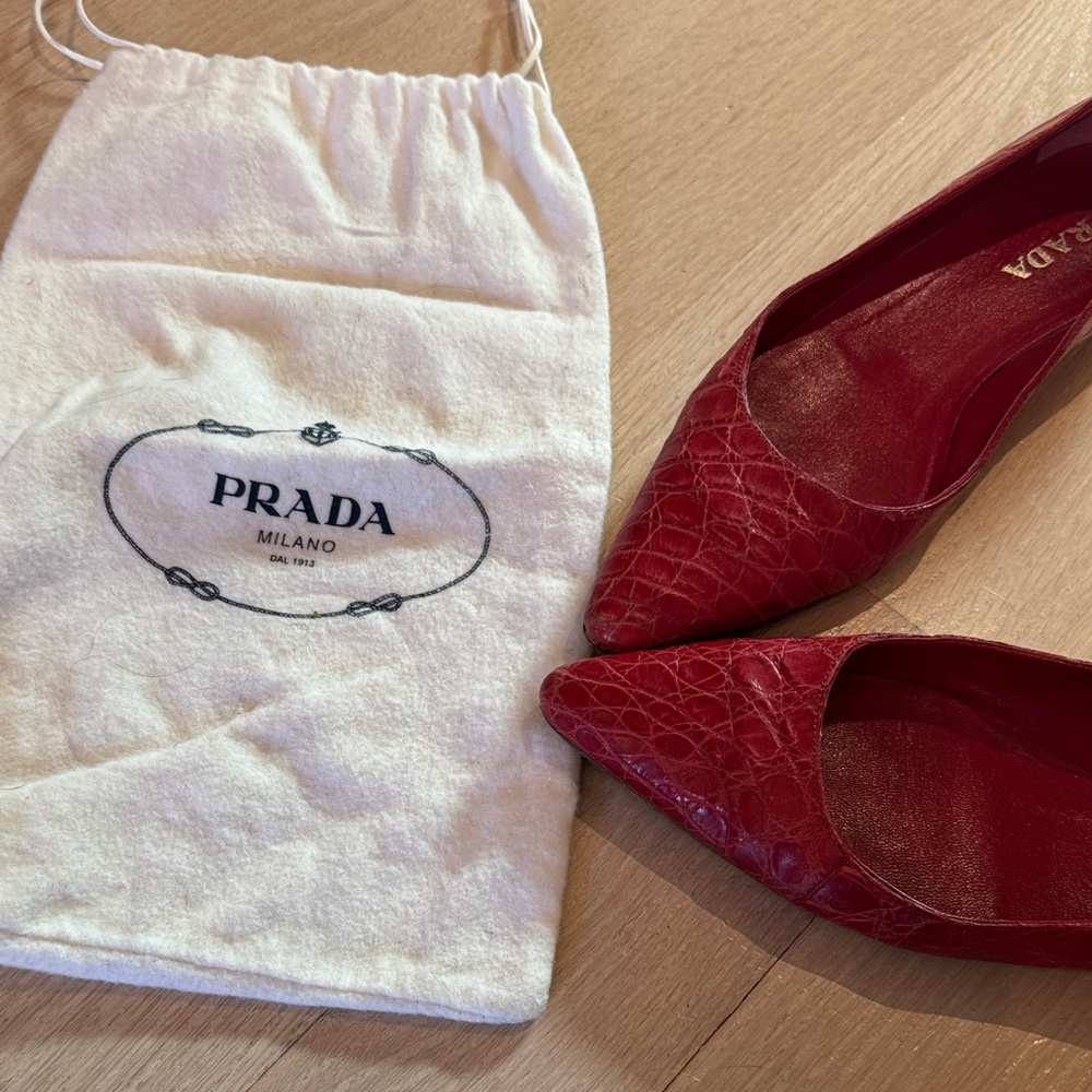 Prada Red Croc-Effect Pointed Toe Flats - Picture 9 of 11